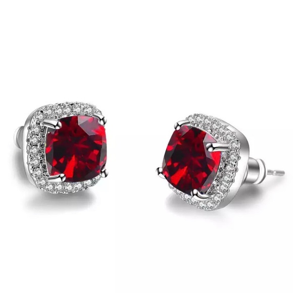 .925 Sterling Silver Stud Zircon Earrings - Picture 4 of 6